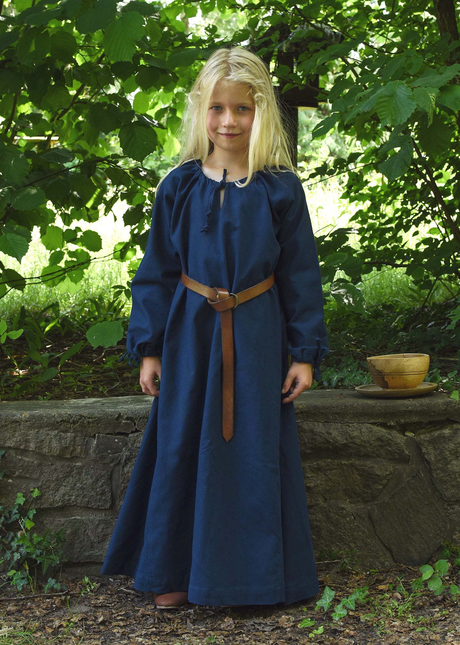 Medieval children's dress
