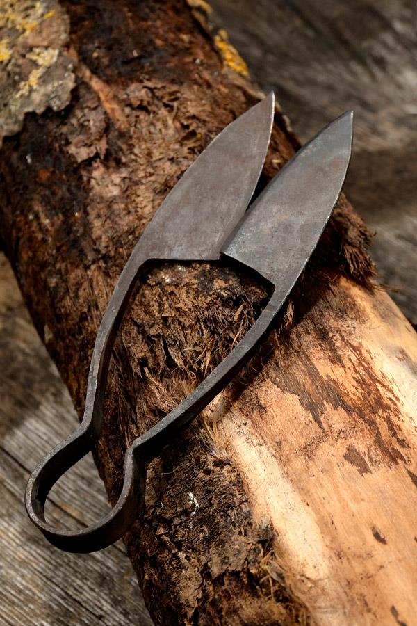 Medieval Shears with Leather Pouch - hand-forged