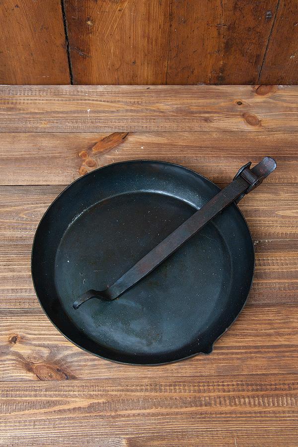 Mittelalter Bratpfanne mit Klappgriff - handgeschmiedet