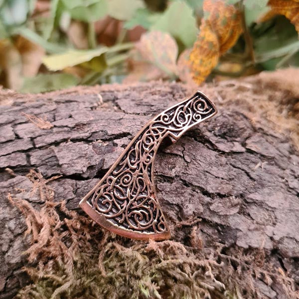 Amulett Wurfaxt Franziska aus Bronze