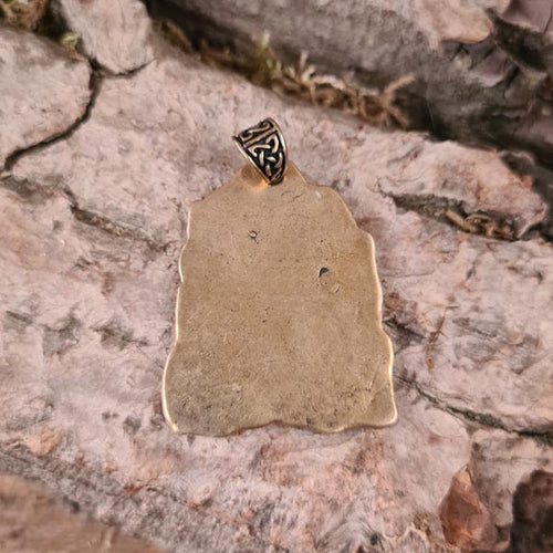 Bronze amulet rune stone from Vallentuna in Urnes style