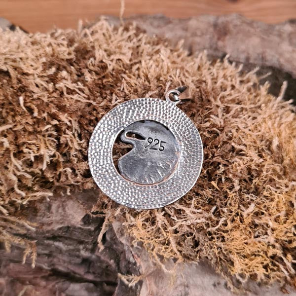 Amulett Wolfskopf im Runenkreis aus Sterlingsilber