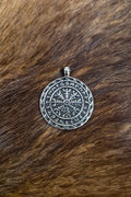 Asatru Amulett mit dem bekannten Helm of Awe Symbol  aus Edelstahl und einer Öse