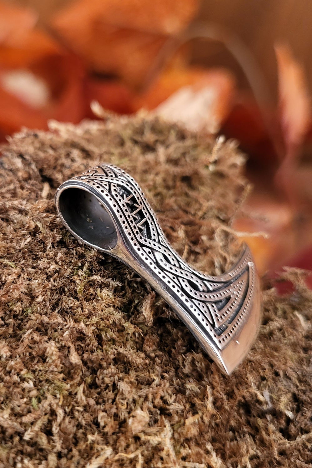 Axtamulett aus Silber