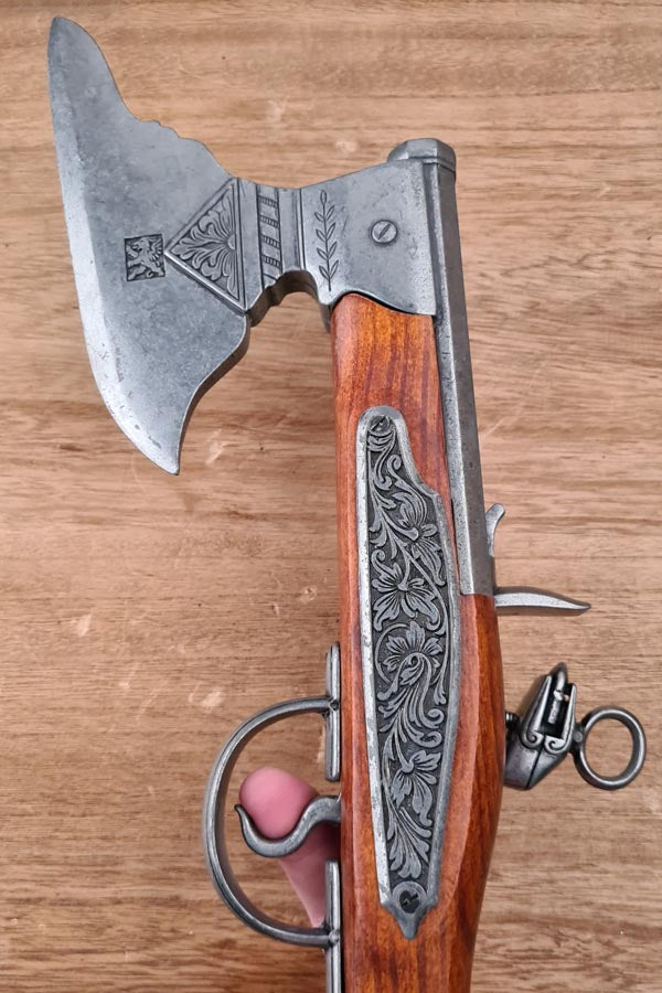 Axe Pistol Timothy - Decoration