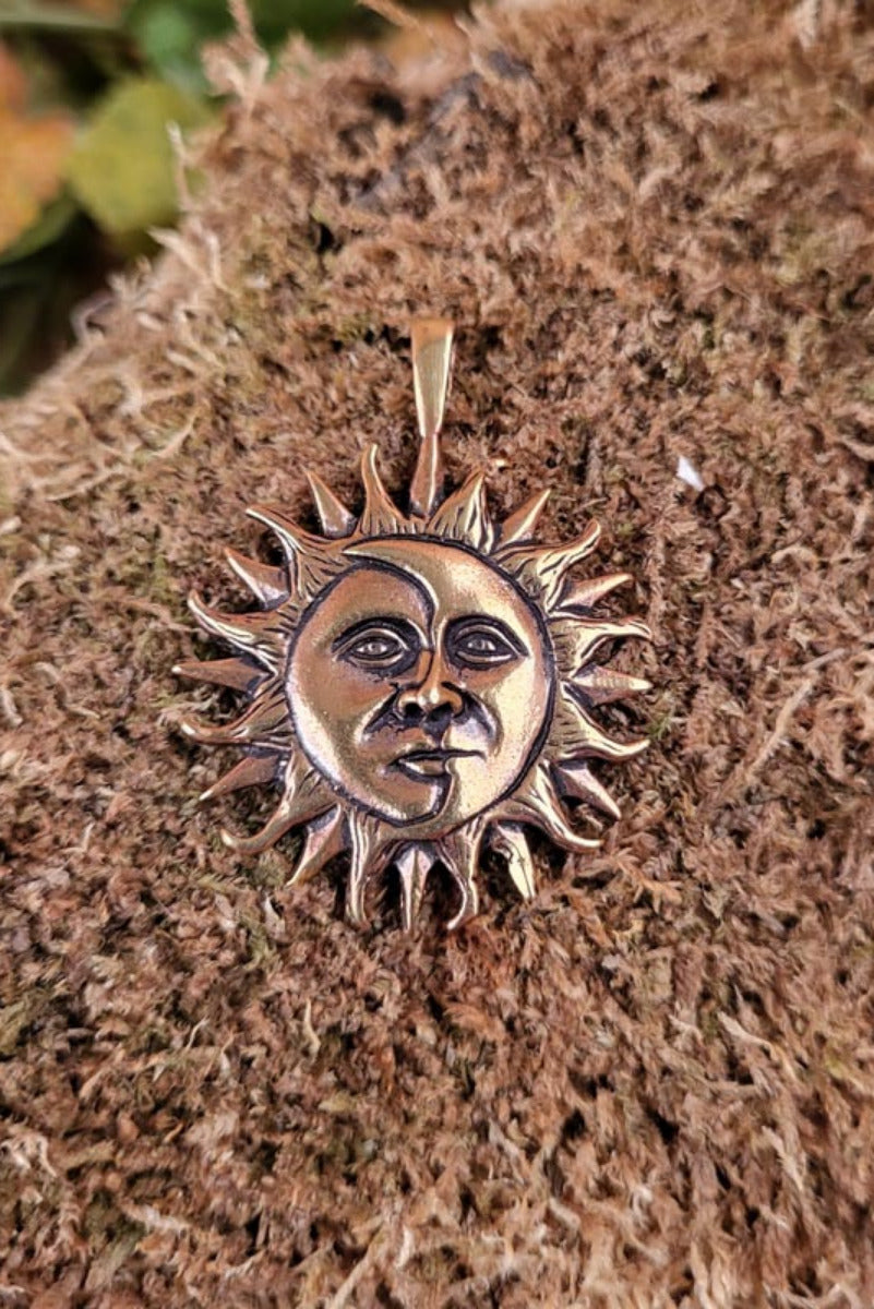 Wicca Bronzeamulett Sonne & Mond