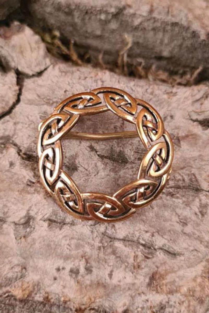 Brooch Celtic Circle in Bronze