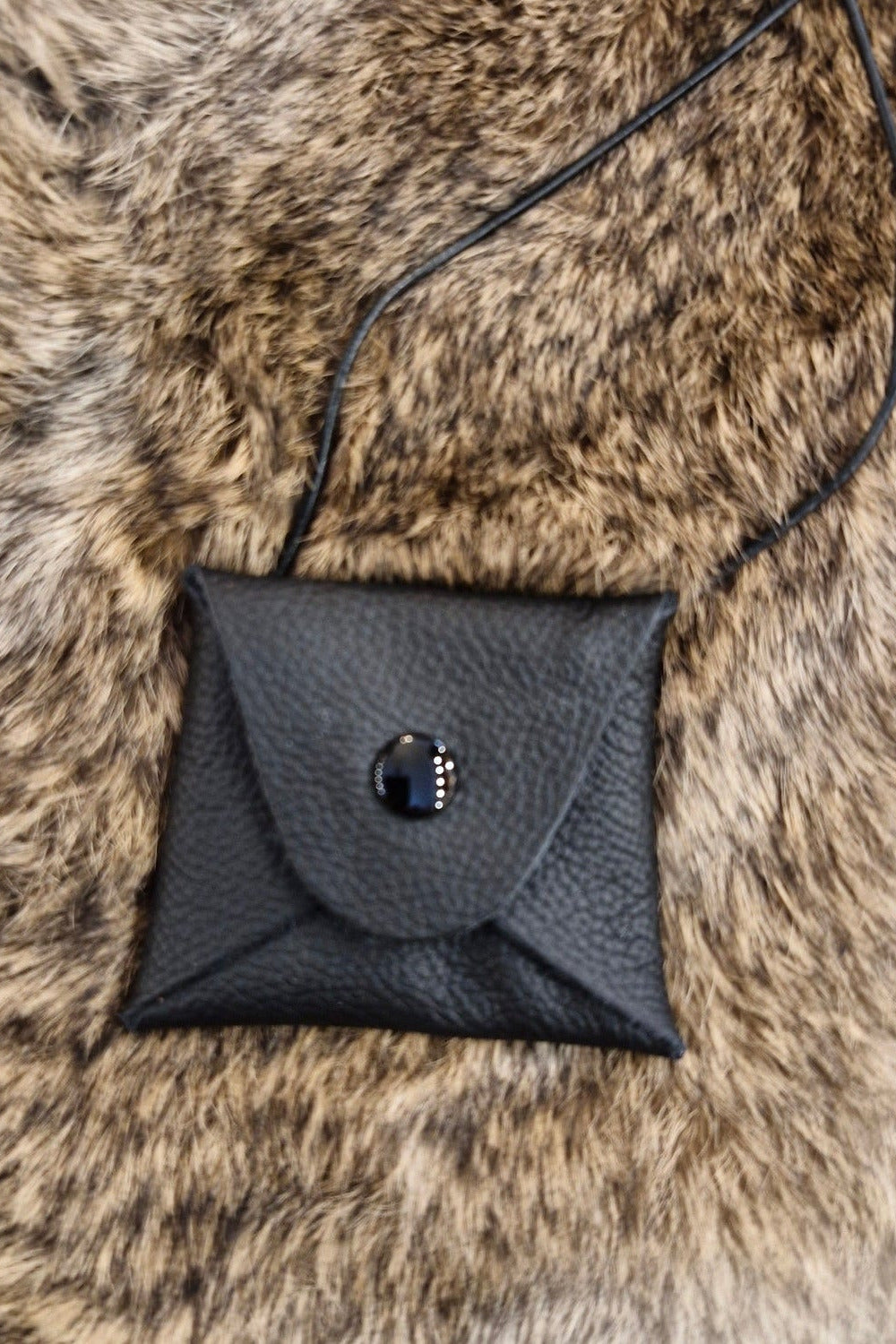Leather neck pouch