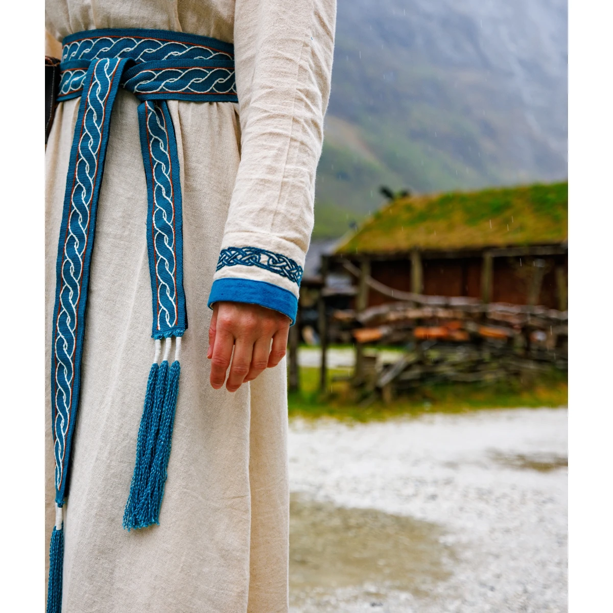 Noble Viking Dress Lagertha with Hand Embroidery