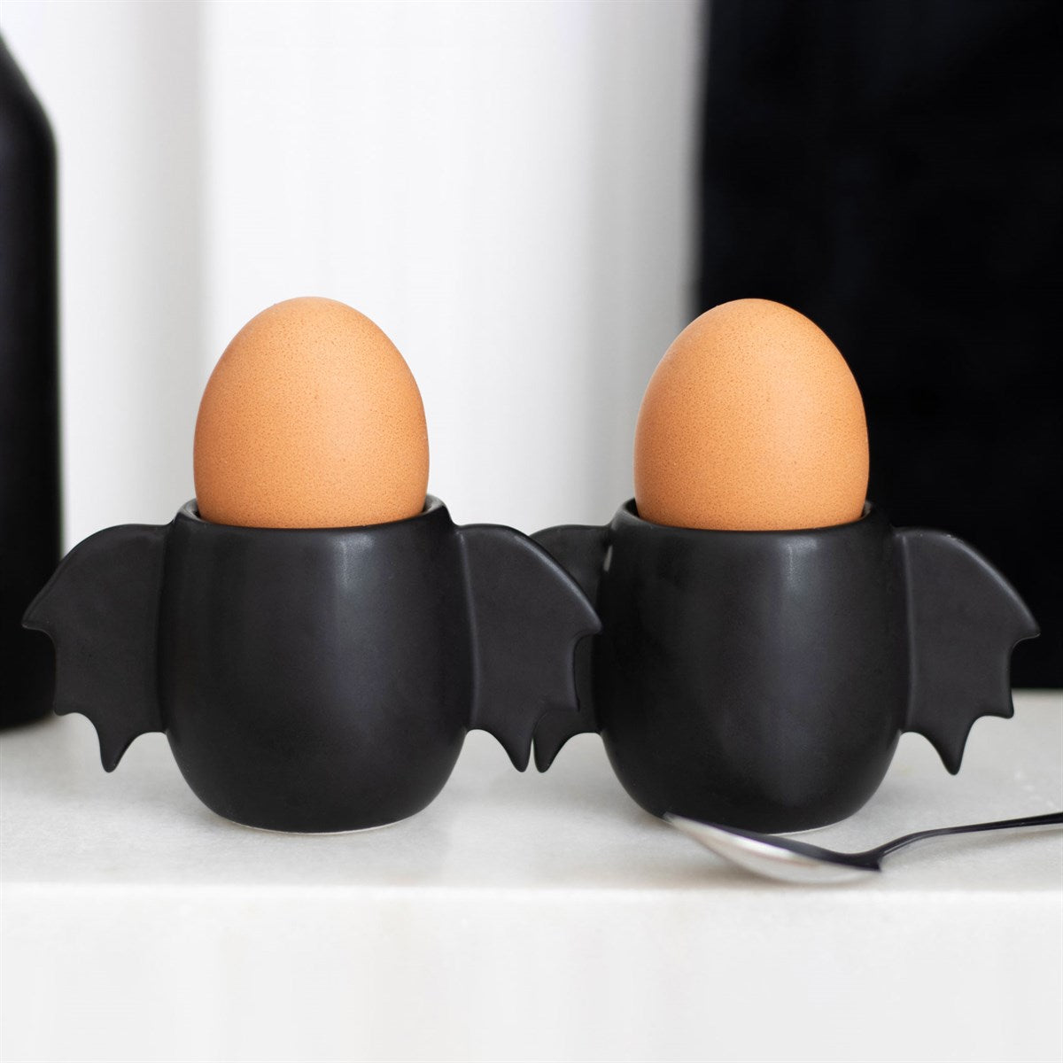 Eierbecher Set mit Fledermausflügel