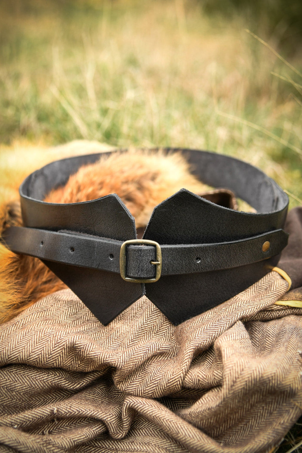 Simple buffalo leather corset belt
