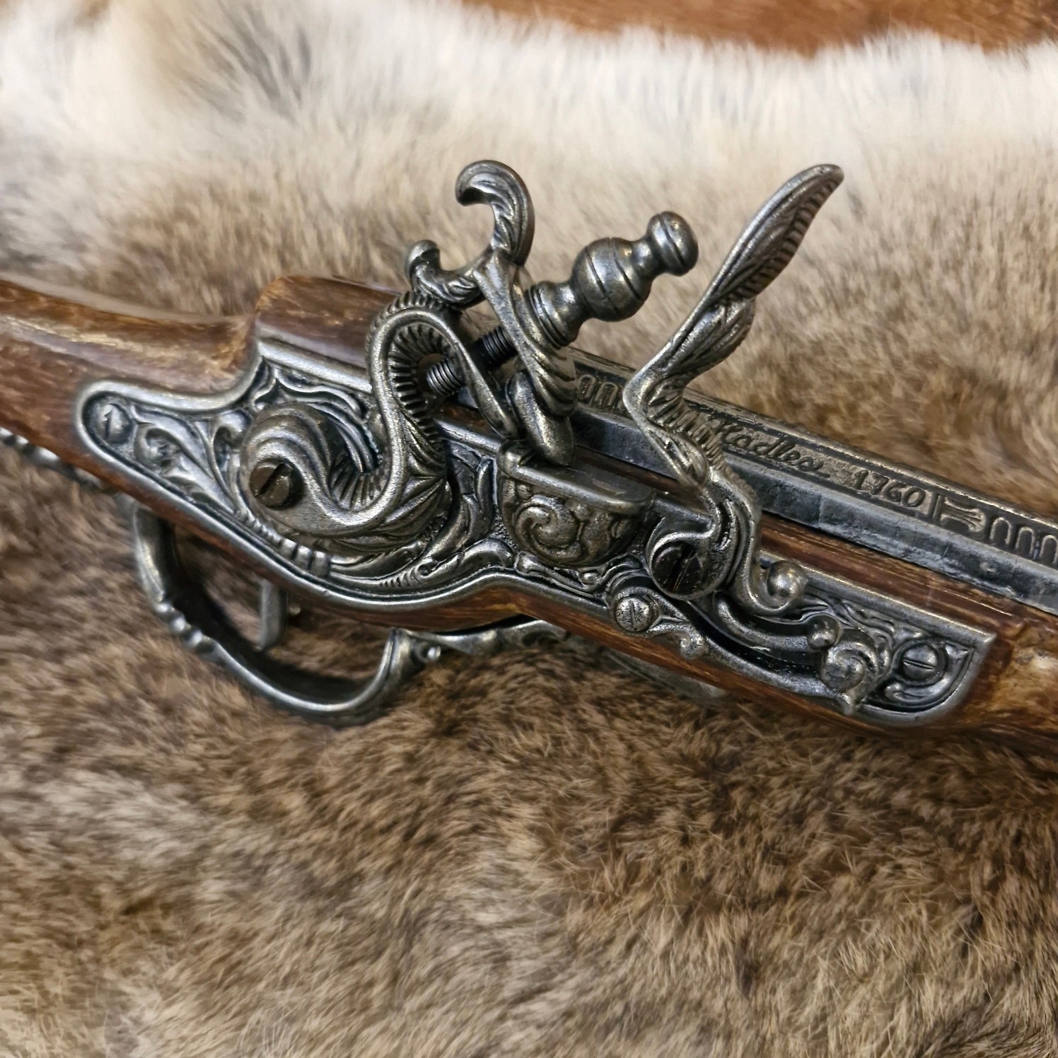 English flintlock pistol with straight grip - Replica
