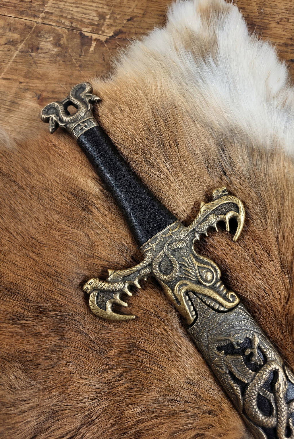 Fantasy Dagger with Dragon Wings