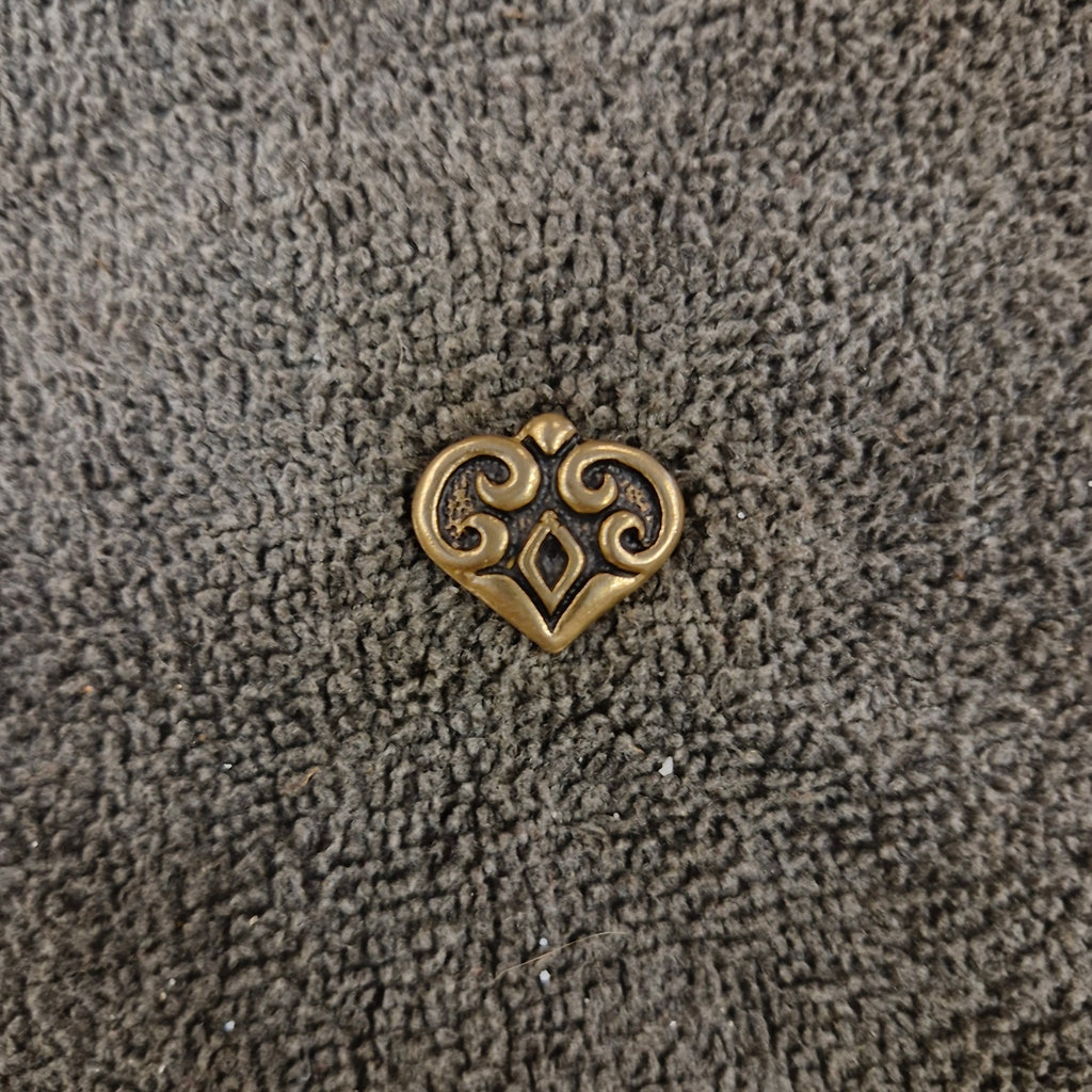 Frühmittelalter Gürtelbeschlag Kiewer Rus in Herzform aus Bronze für 2,5 cm Riemen - Replik