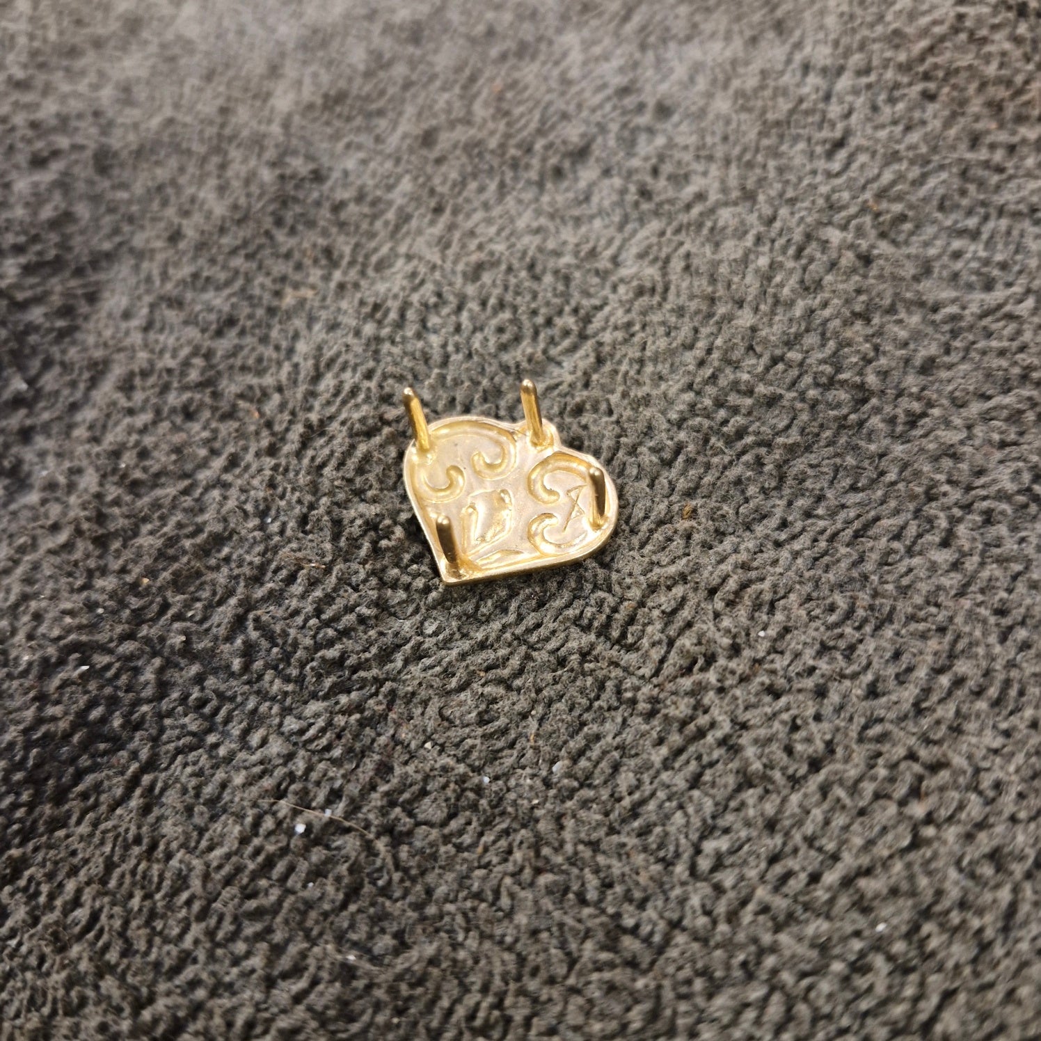 Frühmittelalter Gürtelbeschlag Kiewer Rus in Herzform aus Bronze für 2,5 cm Riemen - Replik