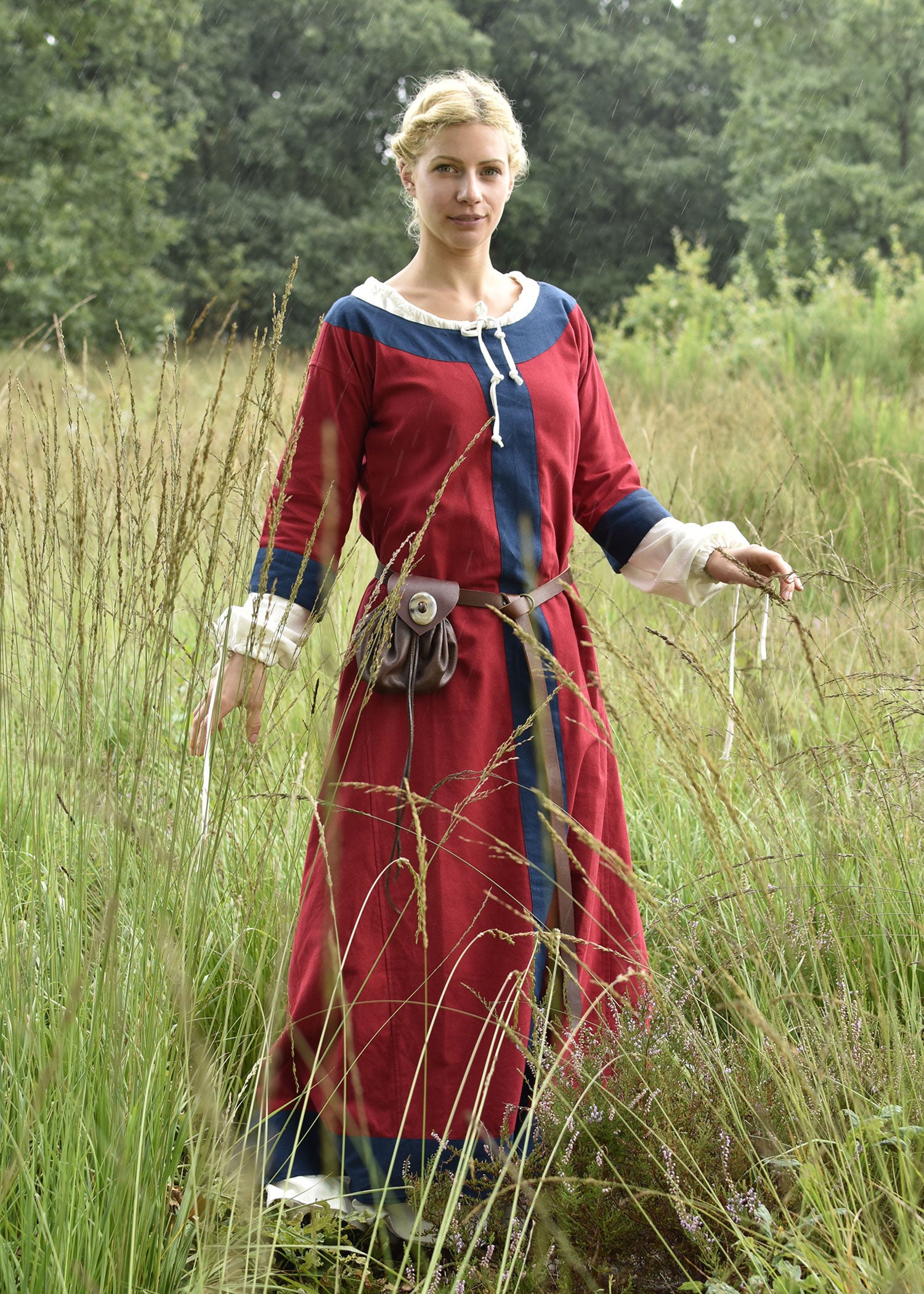 Frühmittelalter Kleid
