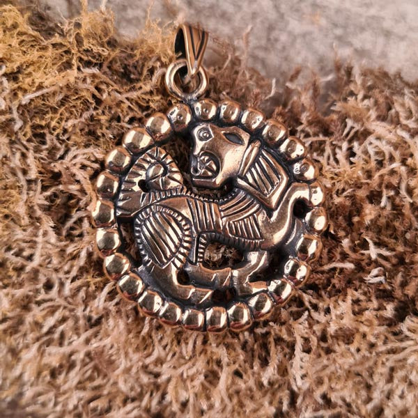 Frühmittelalter Anhänger Gokstad Greiftier aus Bronze