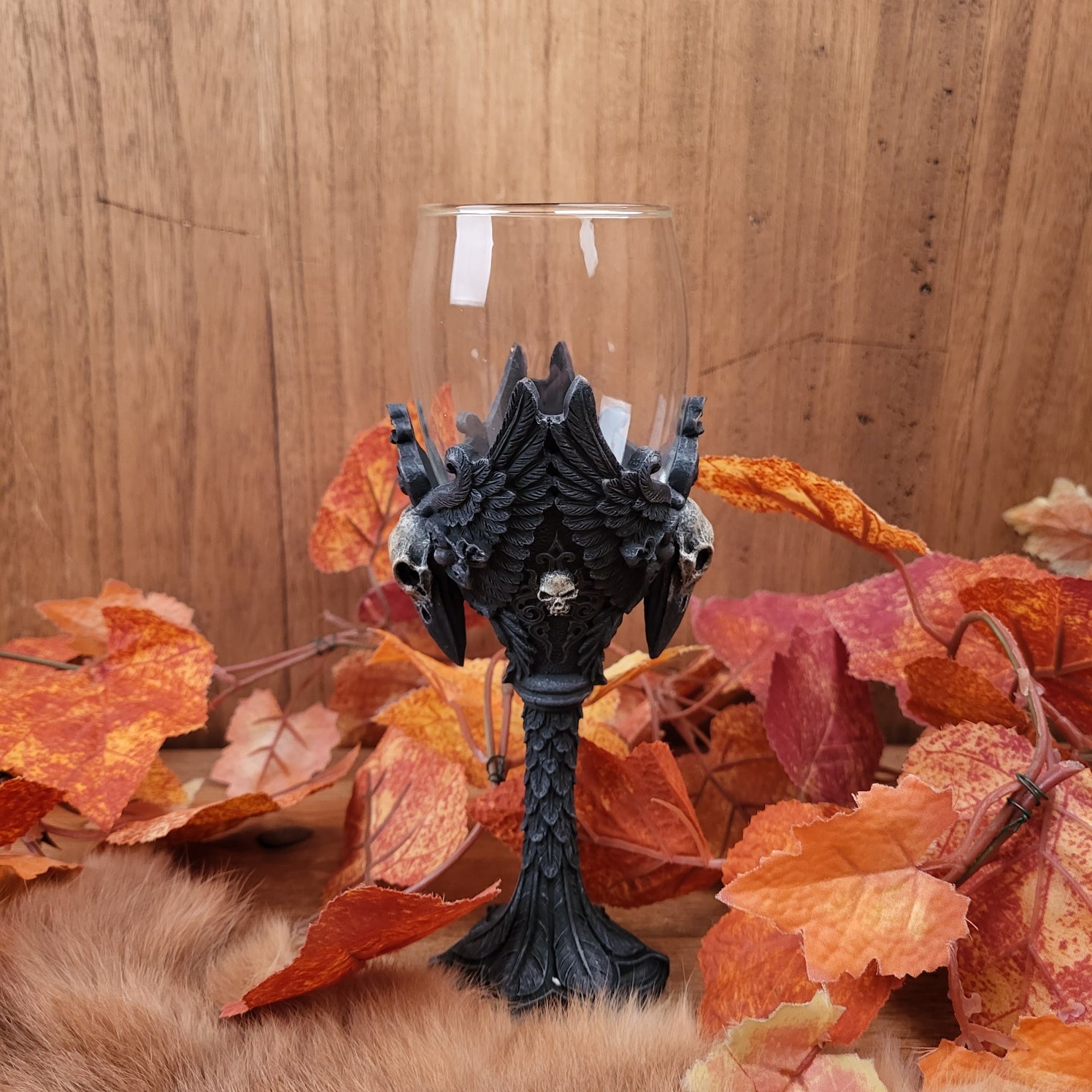 Gothic Weinglas Rabenschädel - handbemalt