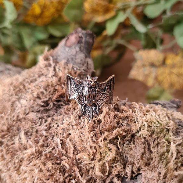 Gothic Ring Fledermaus aus Bronze