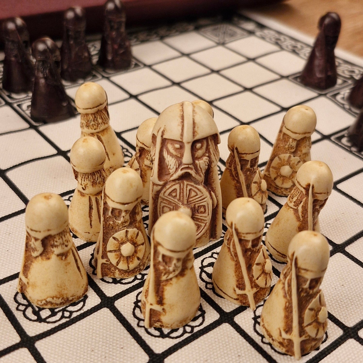 HNEFATAFL- Das Wikingerspiel