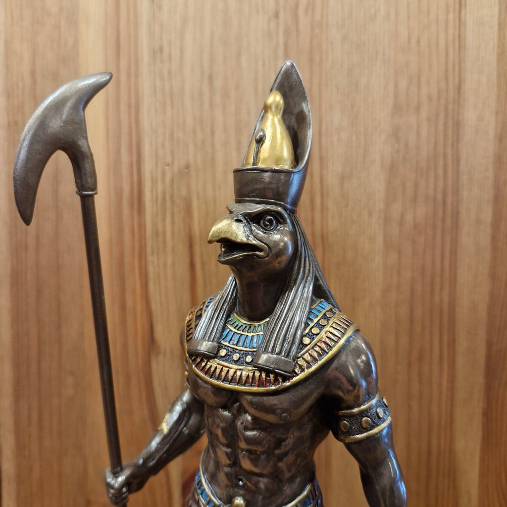 Horus Ägyptischer Gott des Himmels - handbemalt