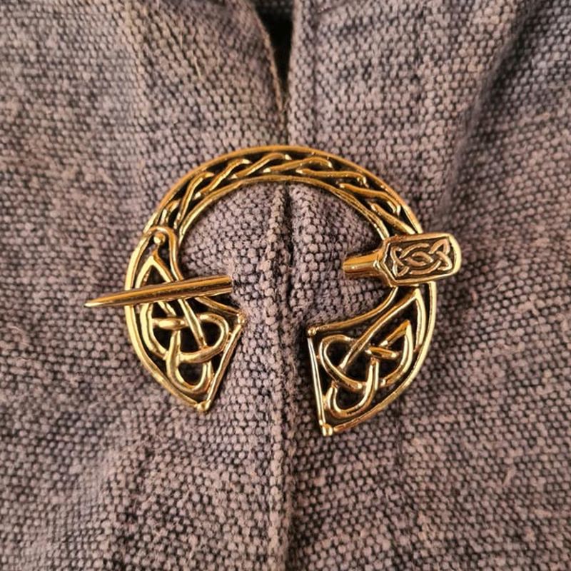 Celtic fibula Arthos made of bronze