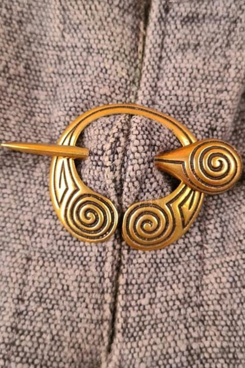 Kelten Fibel Spirale des Lebens in Bronze