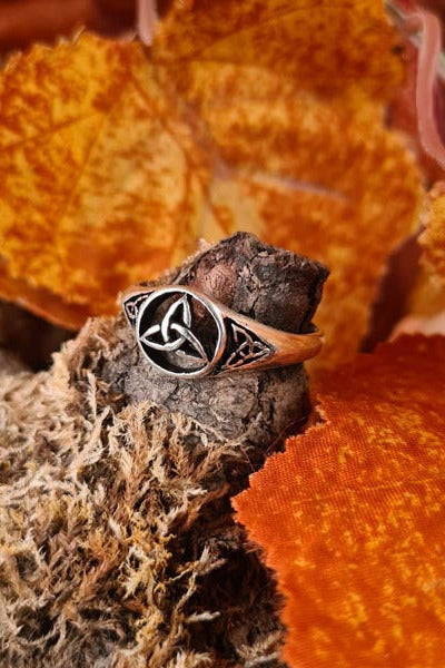 Wicca Ring Triquetra made of Silver