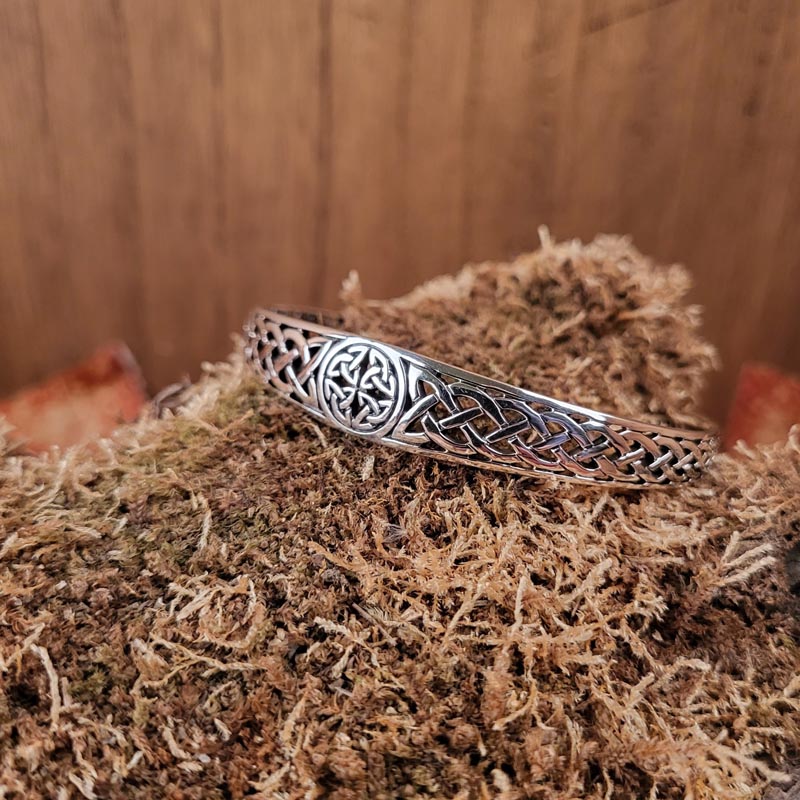 Kelten Silberarmreif mit keltischen Knoten