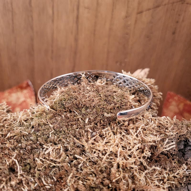 Kelten Silberarmreif mit keltischen Knoten