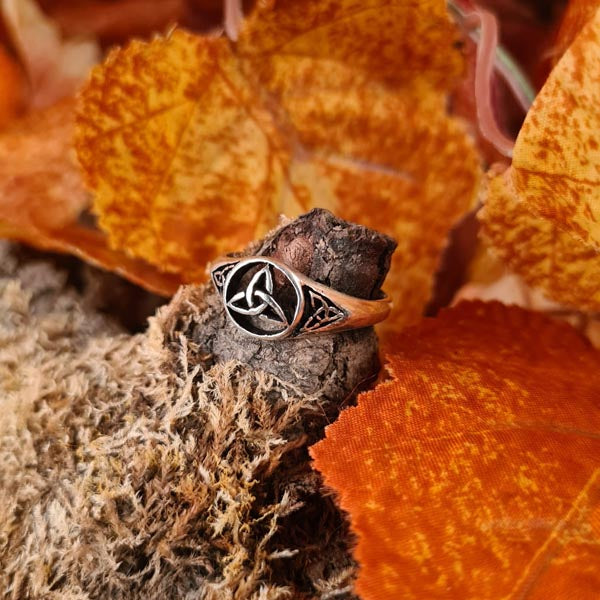 Wicca Ring Triquetra made of Silver