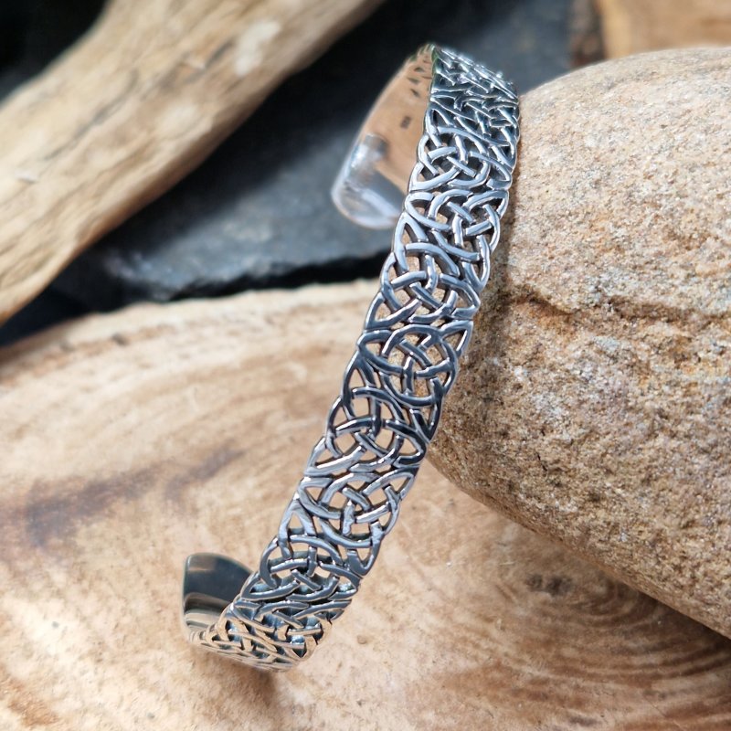 Wicca Triquetra Silver Bangle