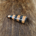 Knebelknopf aus Horn & Holz