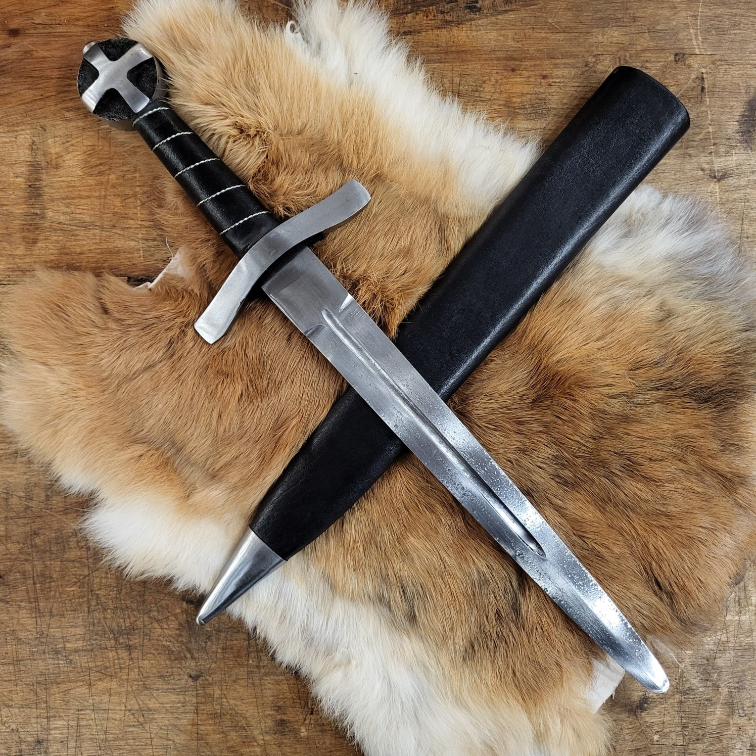 Crusader Dagger made of Spring Steel - Show Combat