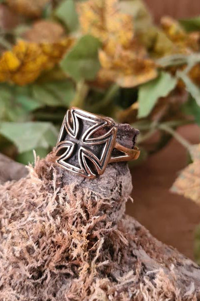 Kreuzritter Ring mit Tatzenkreuz aus Bronze