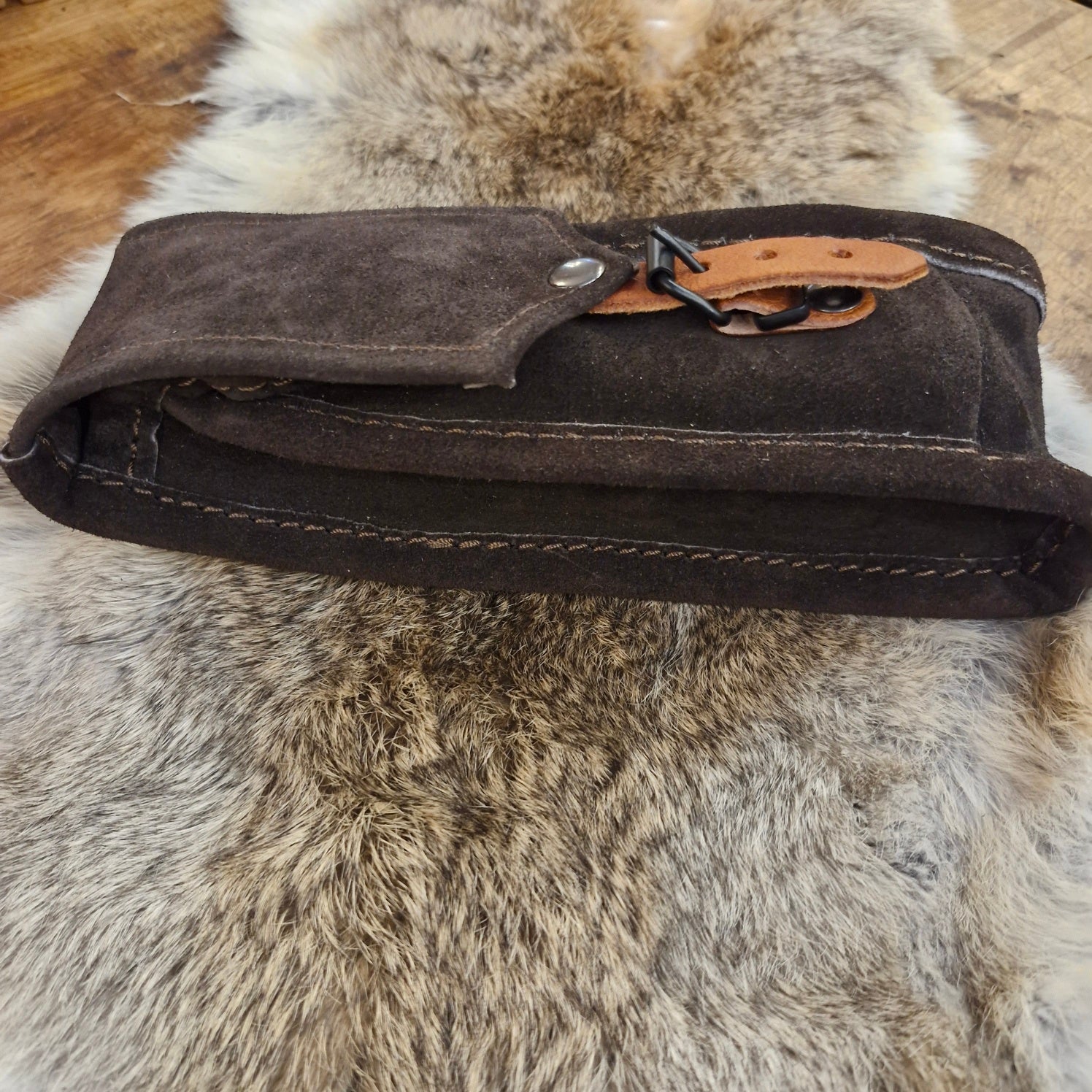 LARP Gürtelltasche aus Rauleder lang