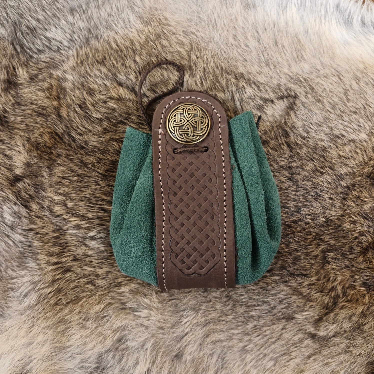 LARP Geldbeutel mit Zierniet aus Leder
