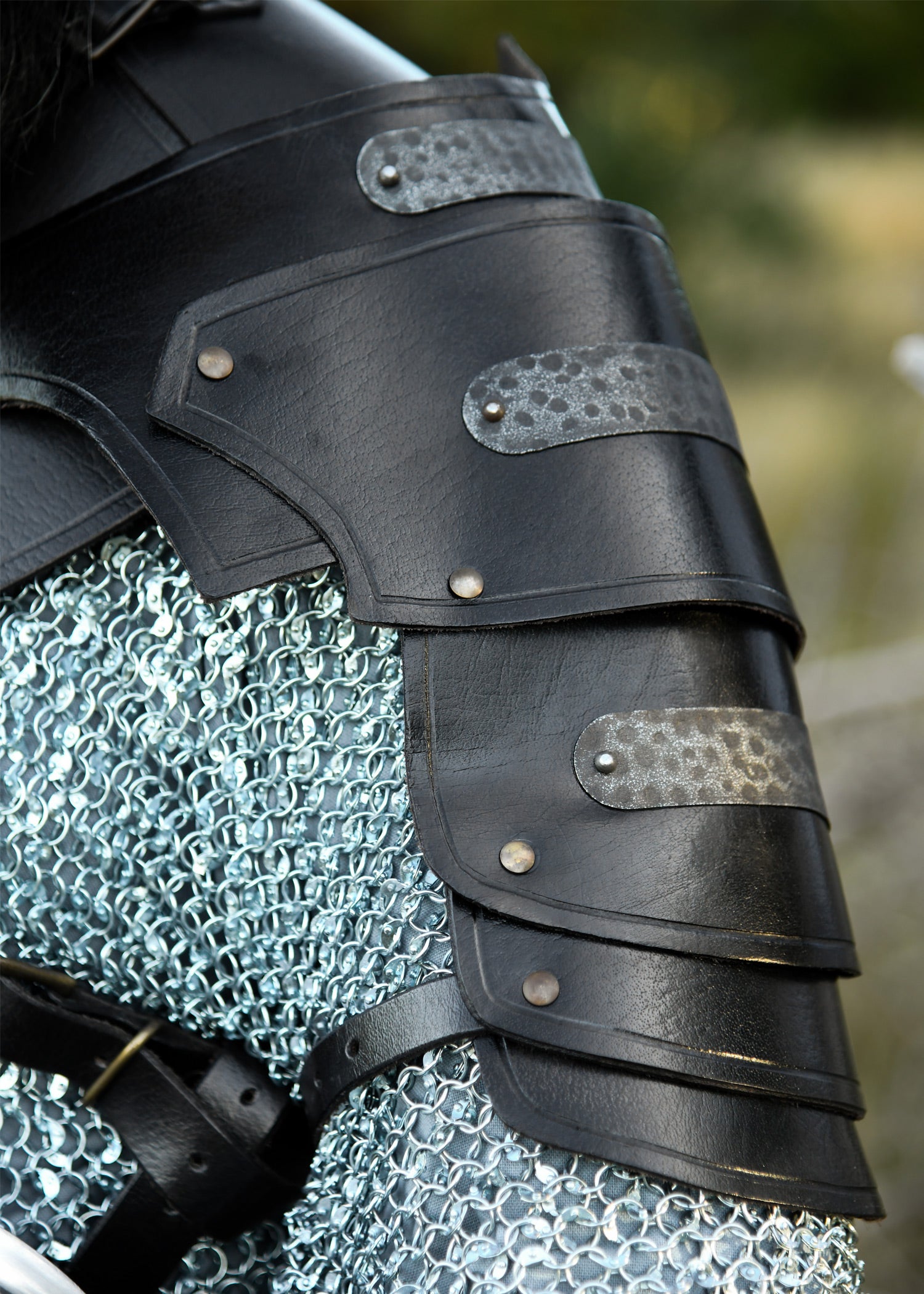 LARP Leder Schulterschutz aus Büffelleder