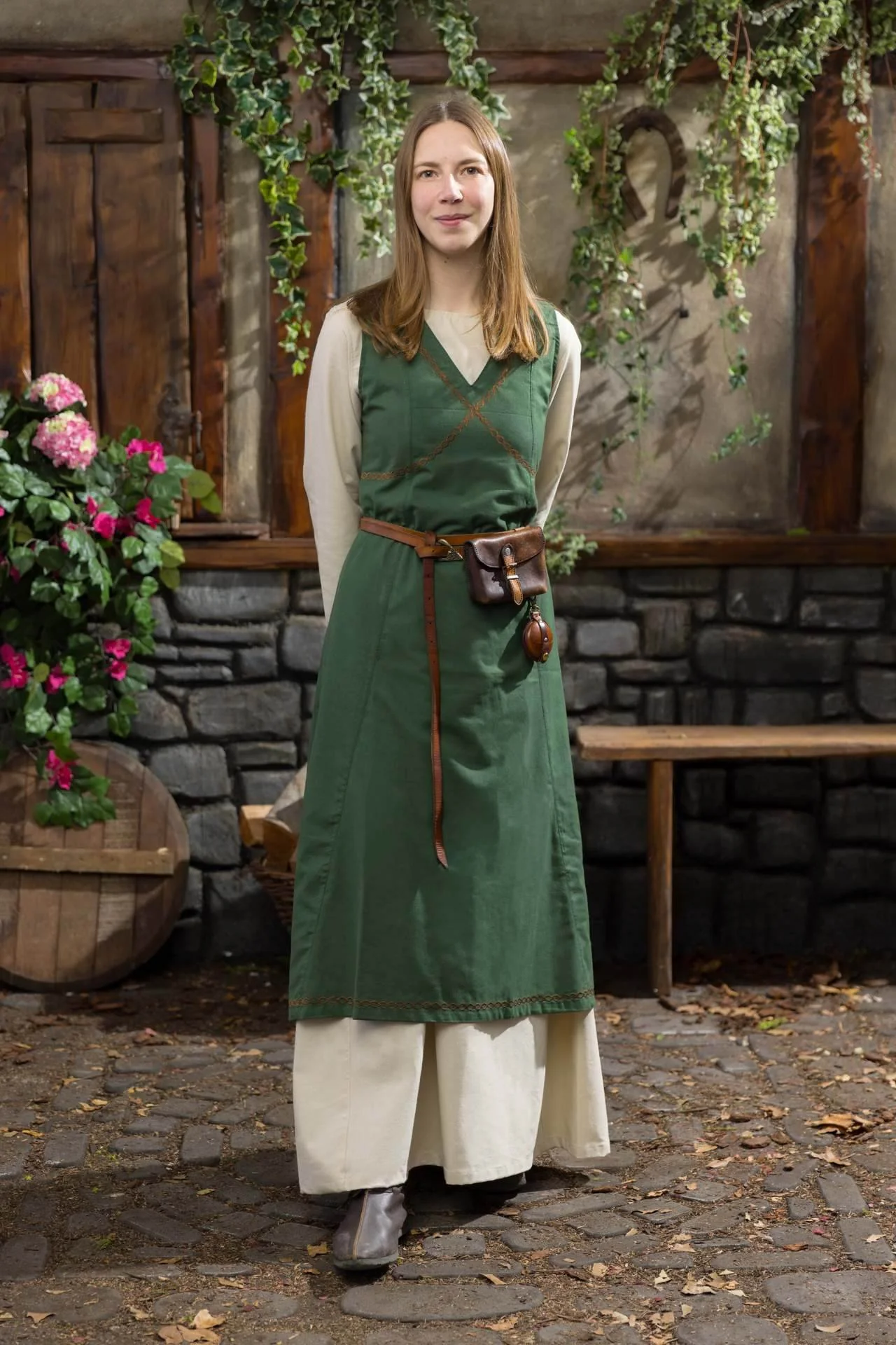 LARP Sommerkleid mit Stickerei