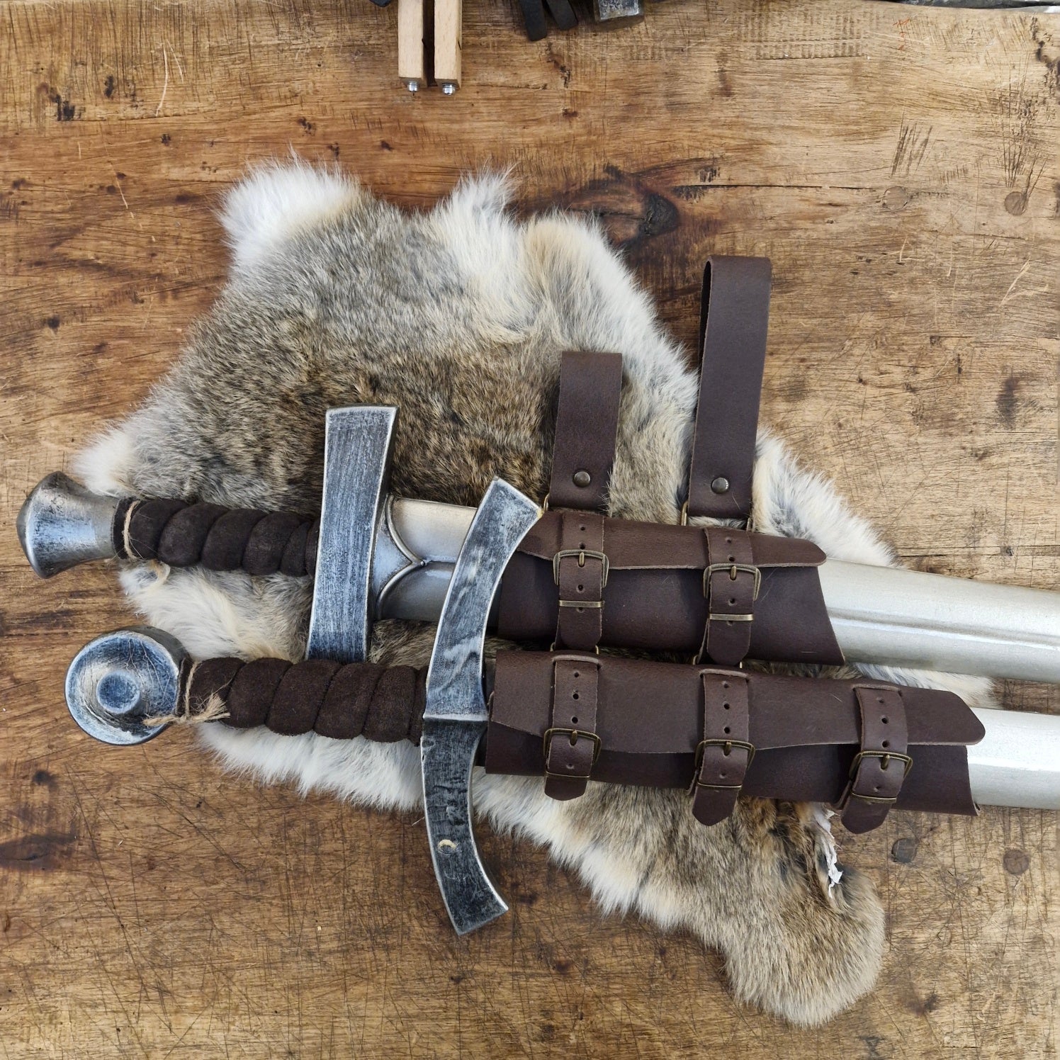 LARP Doppel Schwertgehänge aus Leder