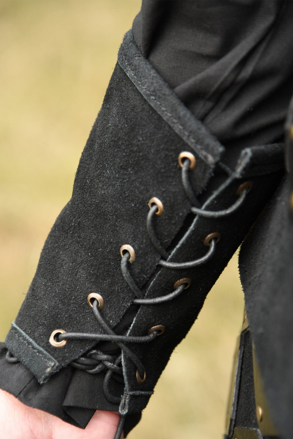 LARP Lederarmschützer Paar mit Lederplatten