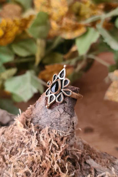 LARP Bronze Ring Teardrop made of Onyx