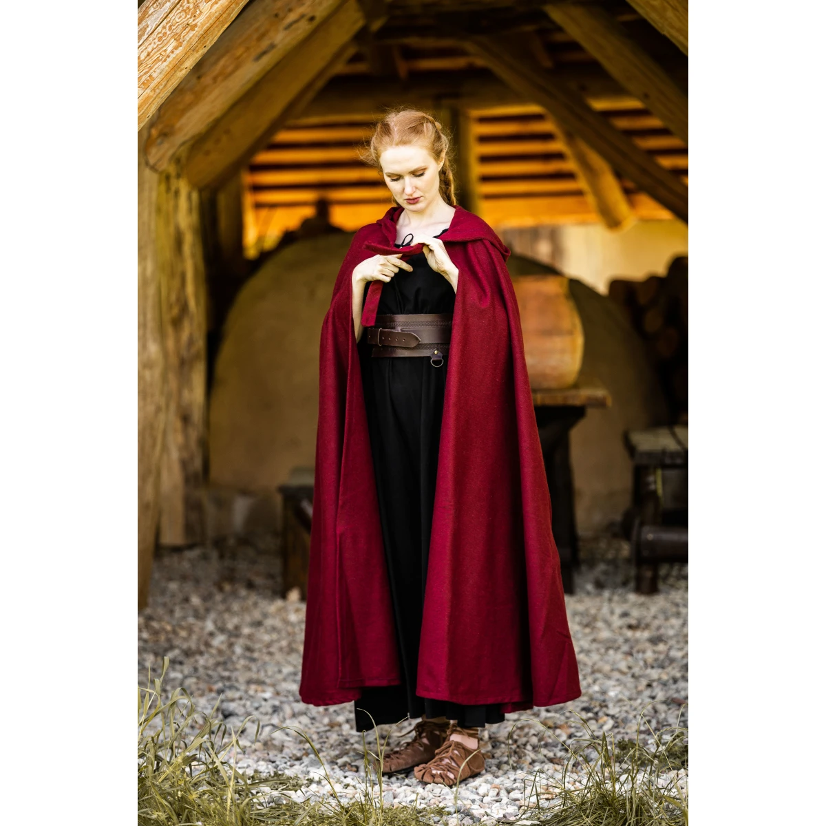 LARP Umhang mit langer Kapuze aus Wolle