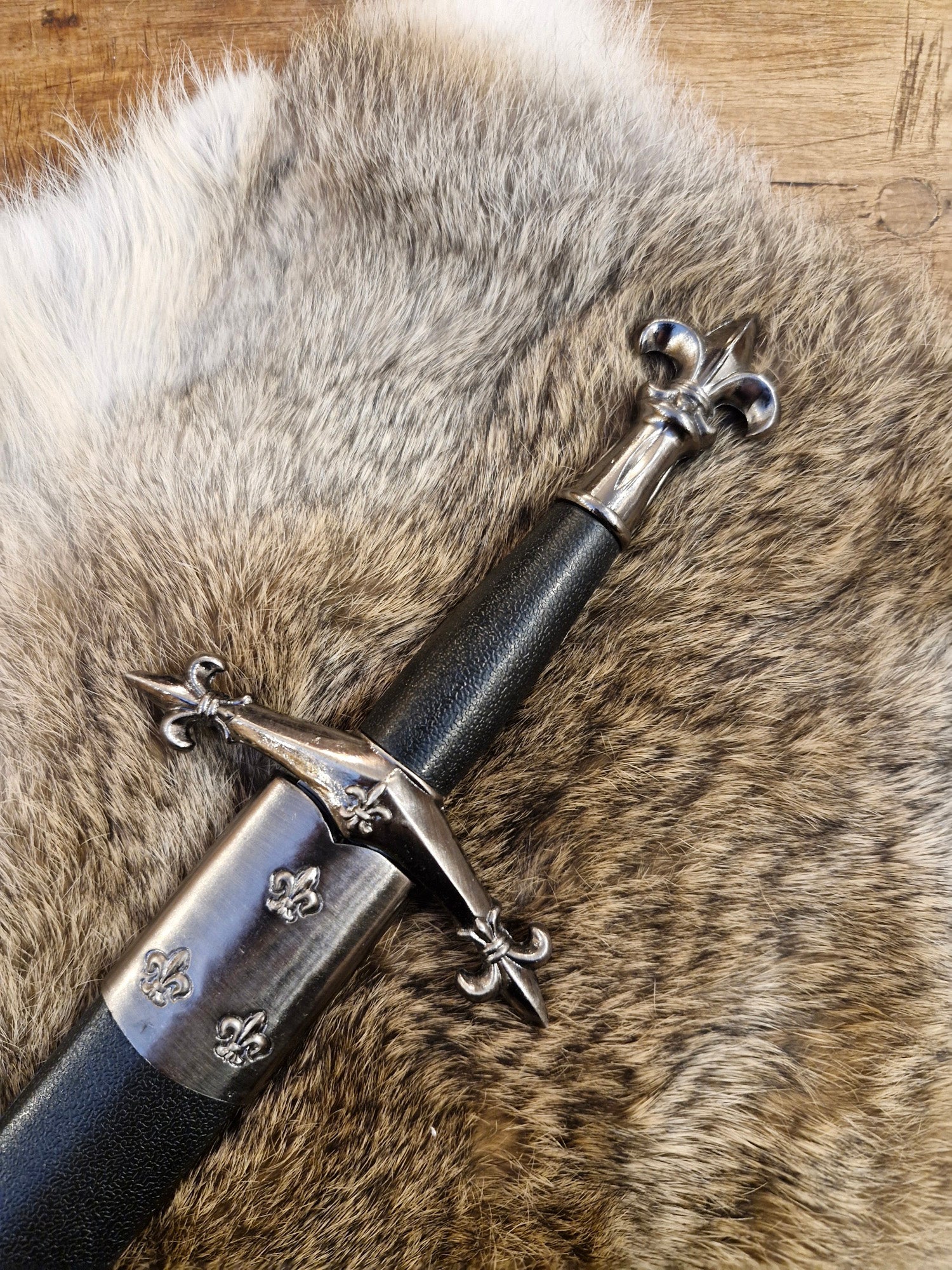 Lily Dagger with Sheath - Decoration