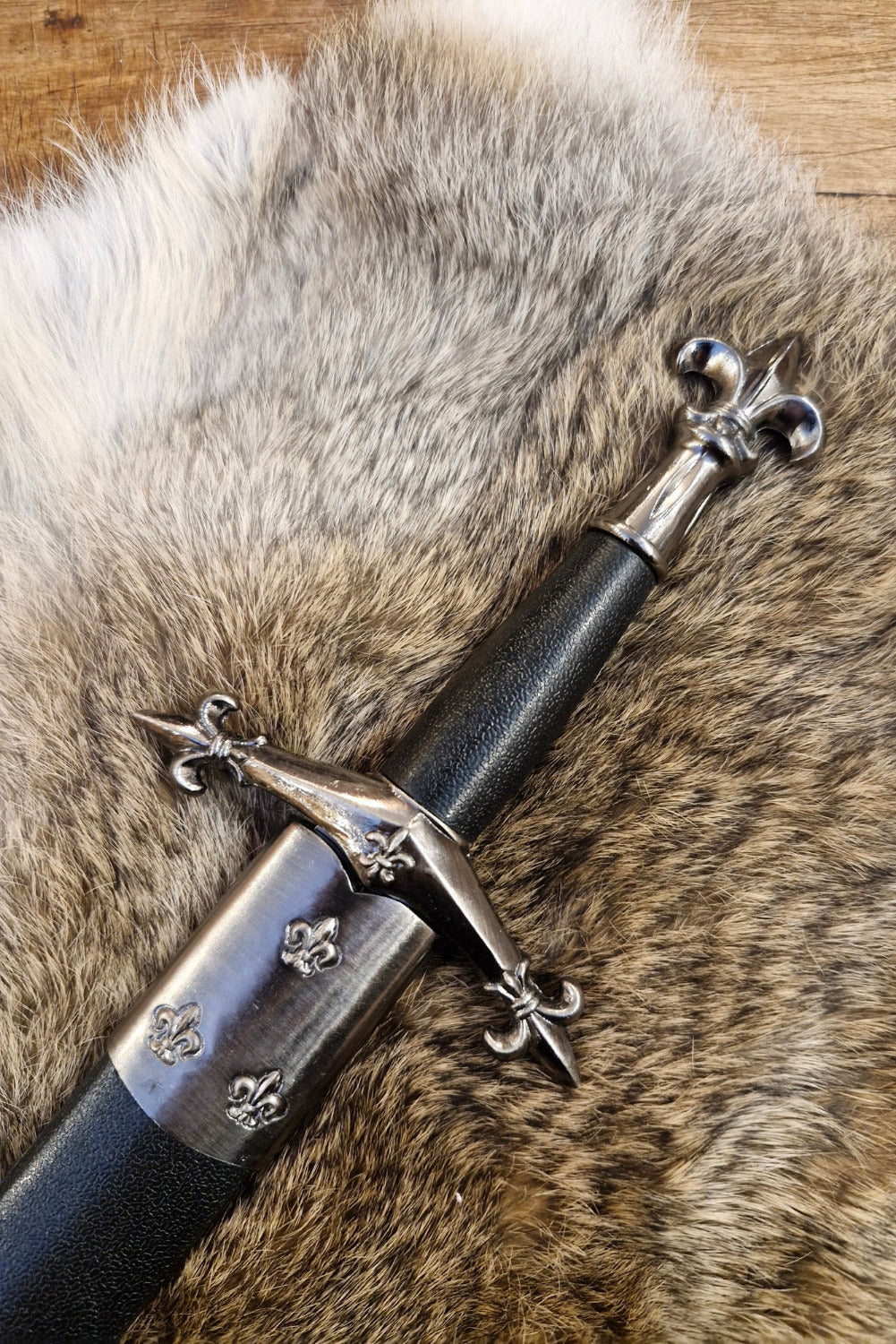 Lily Dagger with Sheath - Decoration