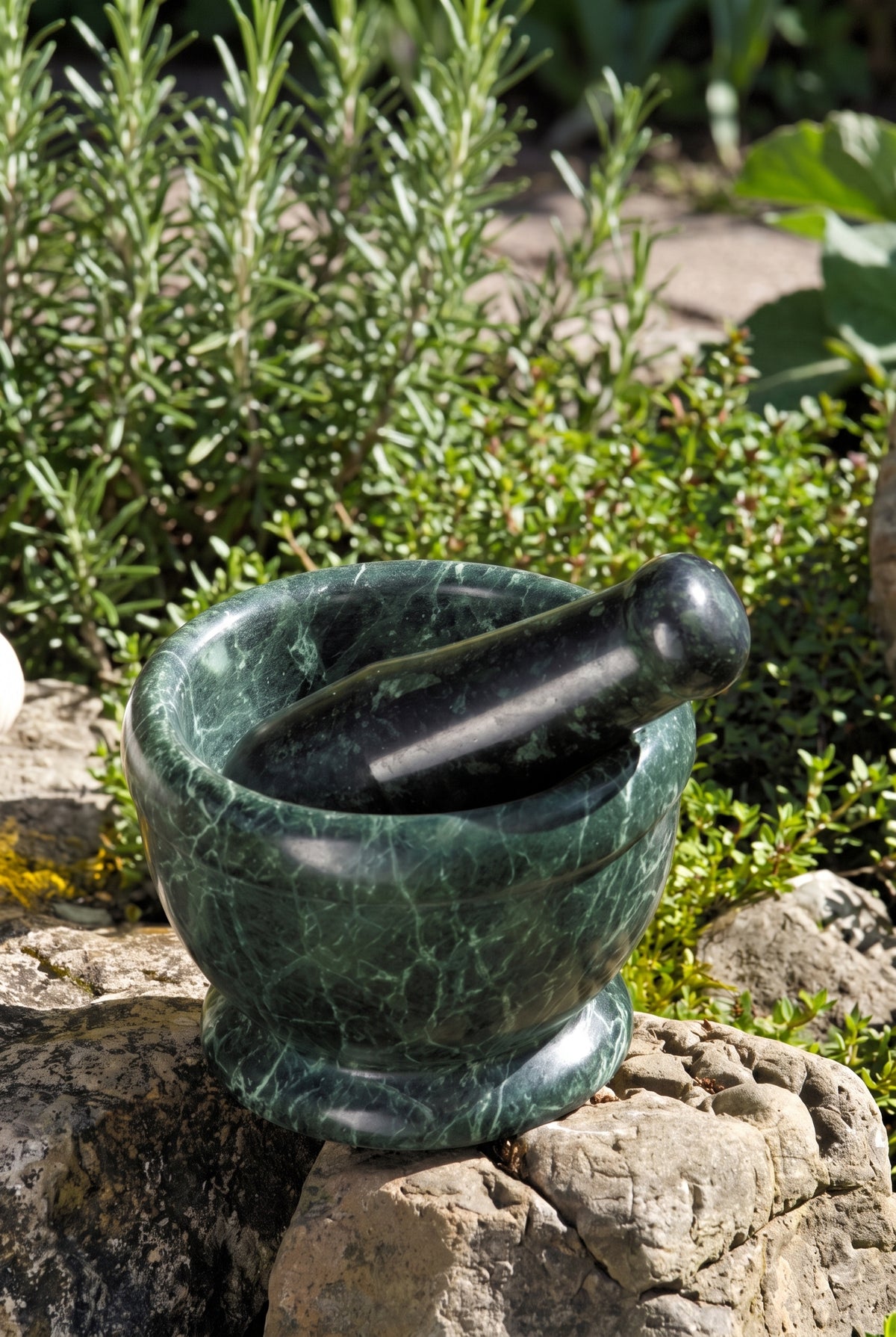Mörser mit Stössel aus Serpentin