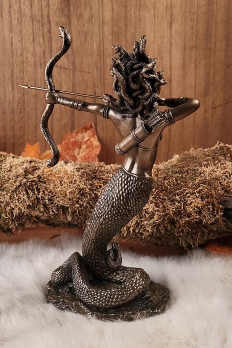 Medusa with bow - bronzed