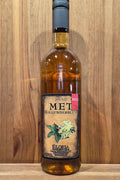 Mead made from elderflower honey