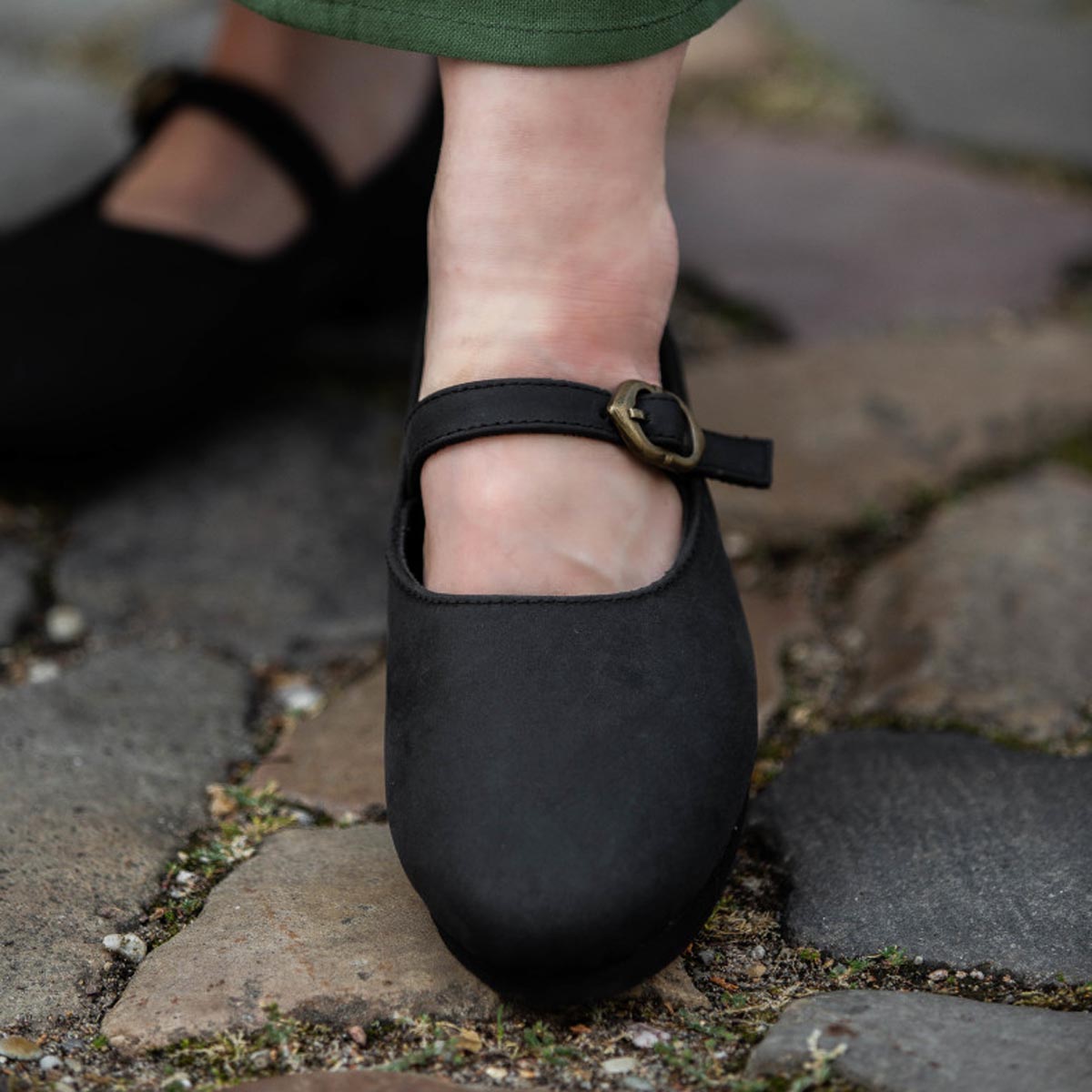 Medieval Women's Nubuck Leather Shoe