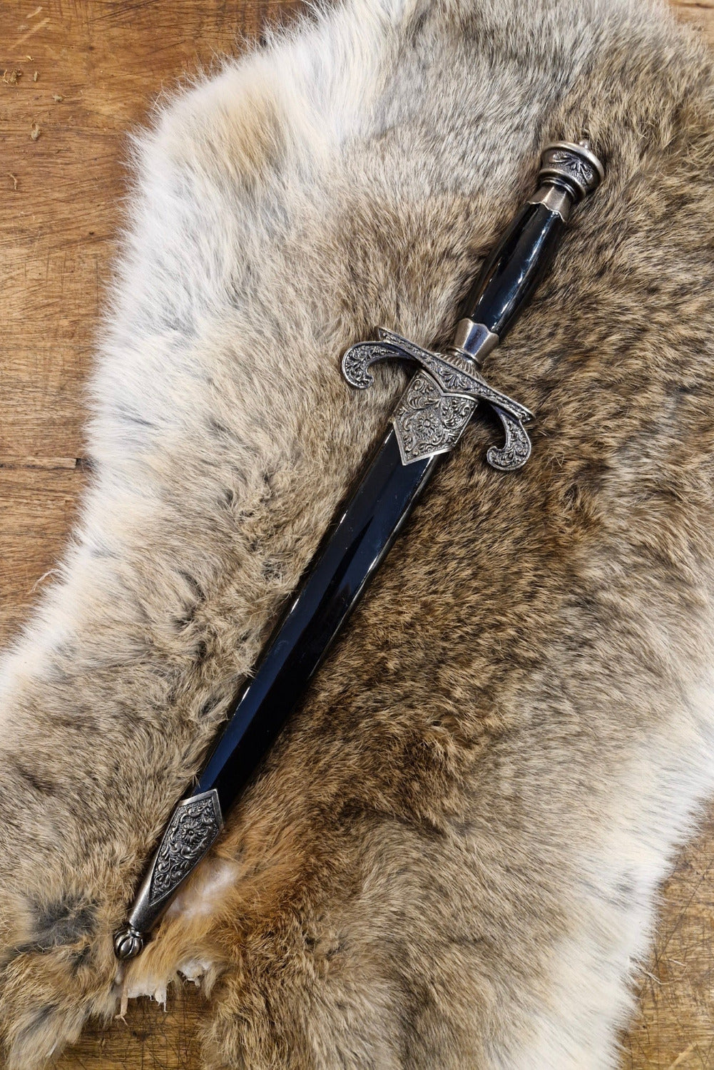 Medieval Dagger - Decoration